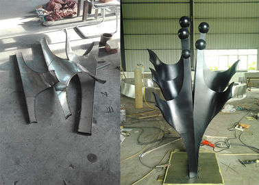 Customized Size Abstract Family Sculpture , Outdoor Metal Lawn Sculptures