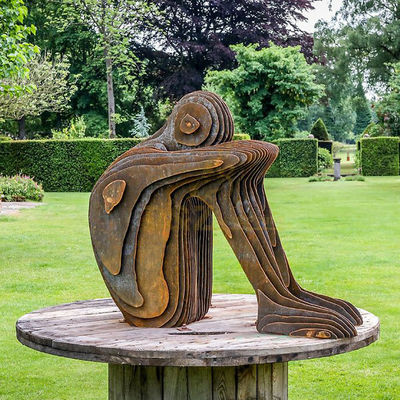Un buon prezzo. Modern Life Size Garden Metal Art Abstract Sculpture di figure umane in acciaio Corten Stile Modern Metal Crafts in linea