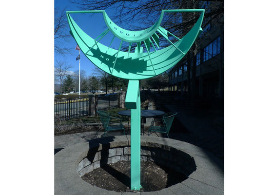 Un buon prezzo. Dimensione su misura grande scultura dipinta variopinta del metallo della scultura del metallo astratta in linea