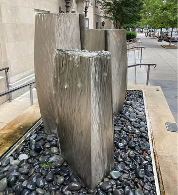 Un buon prezzo. Sculpture in acciaio inossidabile per giardino esterno in linea