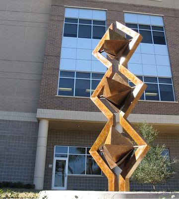 Un buon prezzo. Fontana da giardino all'aperto con decorazione arrugginita, scultura in acciaio Corten in linea