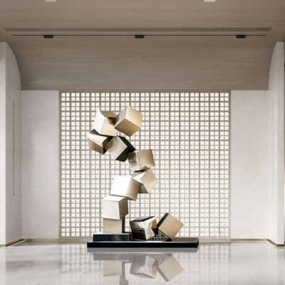 Un buon prezzo. Cubi d'oro Sculpture metalliche - Sculpture di arte geometrica moderna in linea