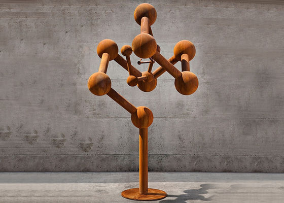 Un buon prezzo. Bella scultura d'acciaio pubblica di Corten, arte d'acciaio arrugginita geometrica del giardino in linea