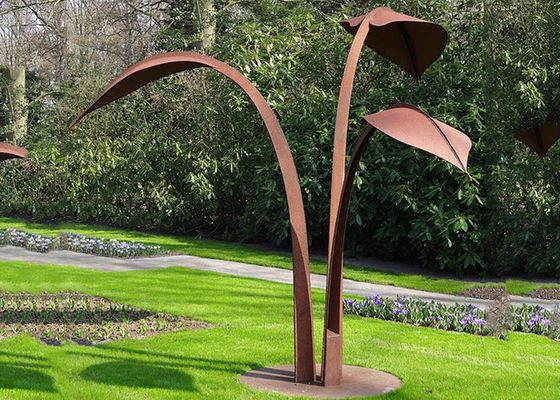 Un buon prezzo. Scultura all'aperto della foglia del giardino di stile di Corten dell'estratto d'acciaio moderno della scultura in linea