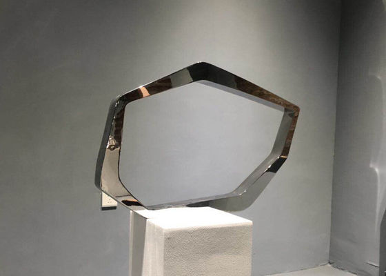 Un buon prezzo. Scultura moderna dell'acciaio inossidabile di arte, scultura astratta dell'acciaio inossidabile in linea