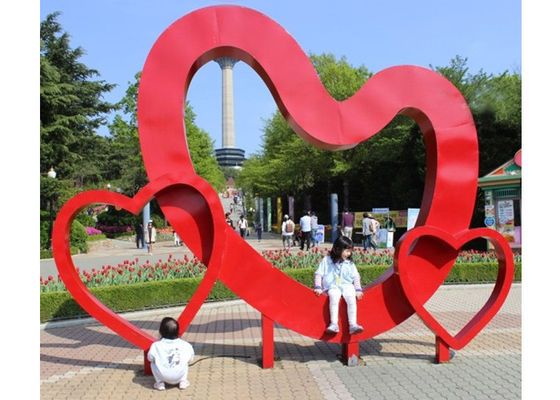 Un buon prezzo. Decorazione contemporanea rossa all'aperto di arte del giardino dell'acciaio inossidabile della scultura del cuore in linea