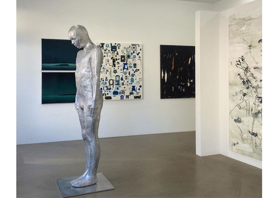 Un buon prezzo. Figura diritta scultura dell'acciaio inossidabile dell'uomo di rivestimento a grandezza naturale di Matt degli ss in linea