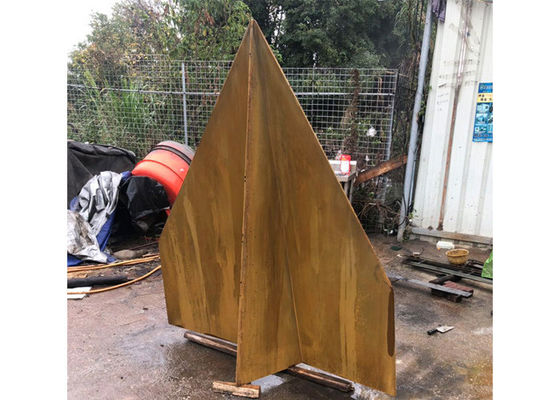 Un buon prezzo. La scultura d'acciaio di Corten di resistenza alla corrosione ha arrugginito progettazione piana di carta del giardino in linea