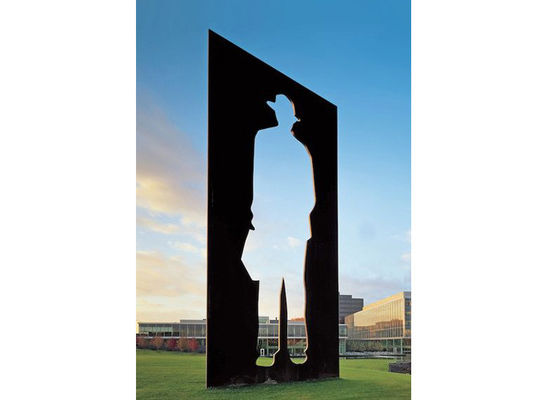 Un buon prezzo. Della scuola contemporanea grande Corten scultura d'acciaio della scuola di Sculptrue in linea