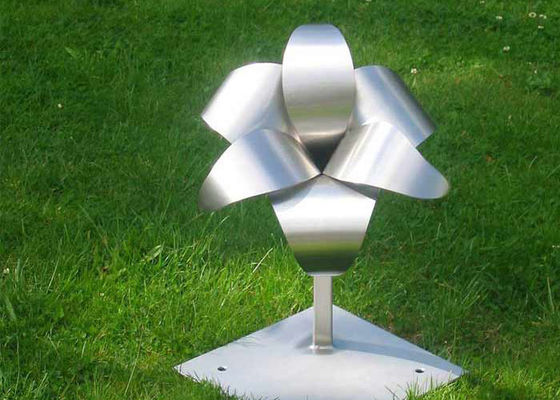 Un buon prezzo. Sabbiare la scultura del fiore del metallo di acciaio inossidabile per il giardino in linea