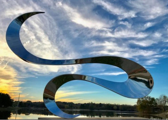 Un buon prezzo. Scultura astratta lucidata moderna dell'acciaio inossidabile del ODM in linea