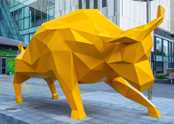 Un buon prezzo. Casting Life Size Toro dipinto Scultura esterna in fibra di vetro Decorazione pubblica in linea