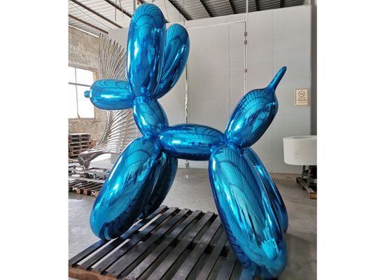 Il contemporaneo animale della scultura del cane del pallone di acciaio inossidabile ha lucidato