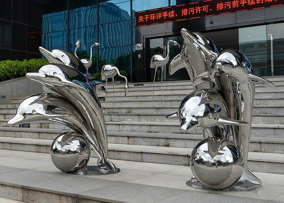 Specchio della scultura animale dell'acciaio inossidabile del delfino di arte pubblica moderna lucidato