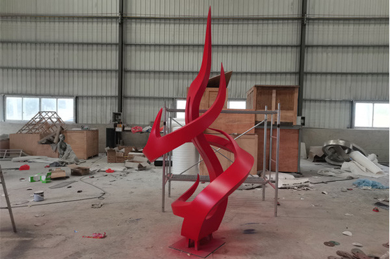 Un buon prezzo. decorazione all'aperto dipinta rossa della scultura della fiamma di acciaio inossidabile di 2.7m in linea