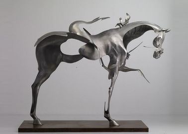 Un buon prezzo. rifinitura spazzolata scultura astratta a grandezza naturale del cavallo dell'acciaio inossidabile di 170cm in linea