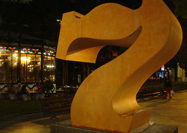 Un buon prezzo. Scultura d'acciaio di Corten di numero professionale 7 senza altezza della base 180cm in linea