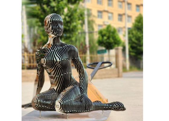 Un buon prezzo. Giardino o cortile laser di taglio decorativo in acciaio inossidabile donna scultura in linea