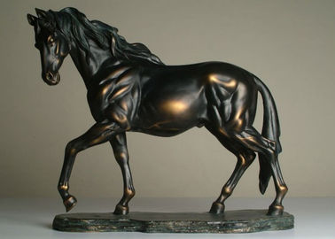 Sculpture di cavalli in bronzo antico, decorazione alberghiera, sculture di cavalli all' aperto.