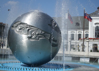 Un buon prezzo. Caratteristica dell'acqua della sfera/fontana d'argento della sfera all'aperto per la decorazione di grande città in linea