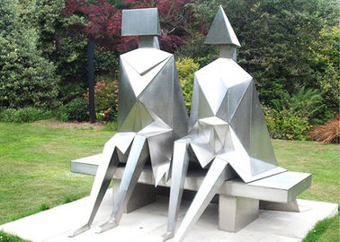 Un buon prezzo. Il giardino contemporaneo del metallo scolpisce le figure Matt/rifinitura delle coppie della sabbiatura in linea