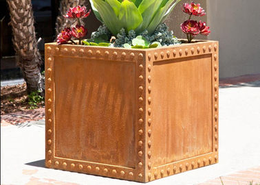 Un buon prezzo. Vasi d'acciaio commerciali della piantatrice di Corten per resistenza alla corrosione dell'iarda/giardino in linea