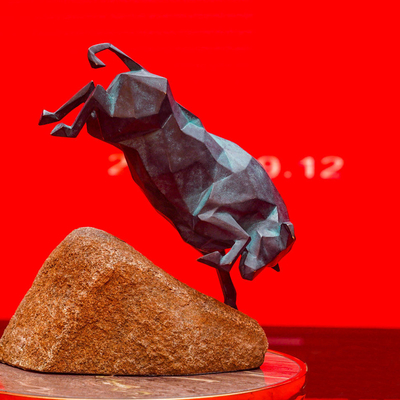 Un buon prezzo. Decorazione Arte giardino Bronzo Antica scultura di toro in linea