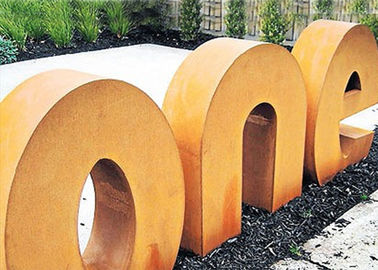 Un buon prezzo. L'acciaio moderno di Corten di stile segna la scultura con lettere, arte all'aperto del giardino della scultura del metallo in linea