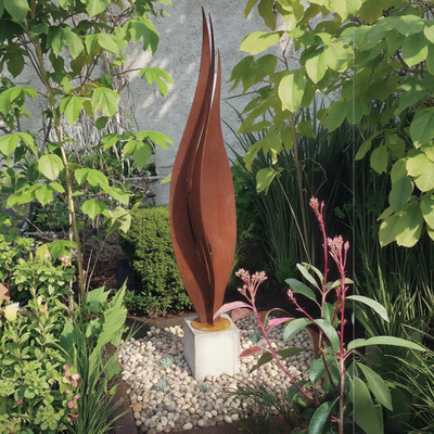 Arte metallica astratta scultura moderna tecnica di saldatura in acciaio corten