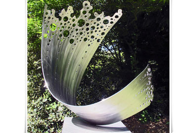 Un buon prezzo. La forma d'onda di arte scolpisce la dimensione su misura scultura dei fiori del giardino del metallo in linea