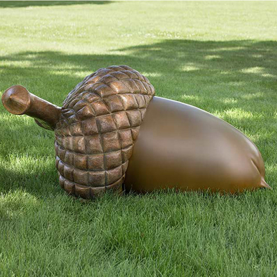 Un buon prezzo. Grandi statue di scultura d'arte all'aperto Acorn in ottone in linea