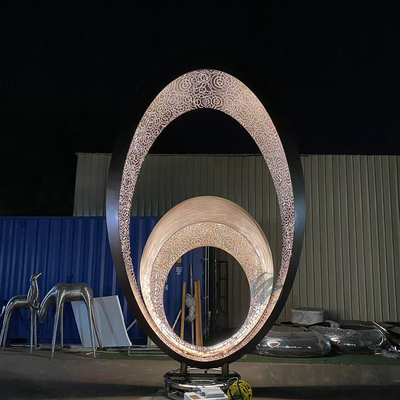Un buon prezzo. Decorazione moderna del giardino Scultura di uovo di bronzo con luce in linea