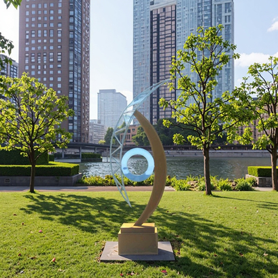 Sculpture in acciaio corten per giardino esterno