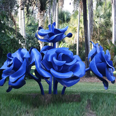 Un buon prezzo. Grande scultura moderna da giardino decorativa pubblica, in acciaio inossidabile verniciato, a forma di rosa in linea