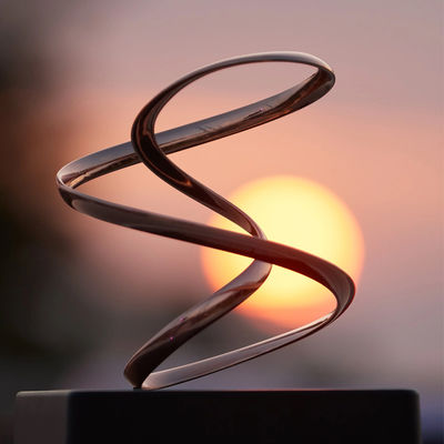 Un buon prezzo. Scultura cinetica 