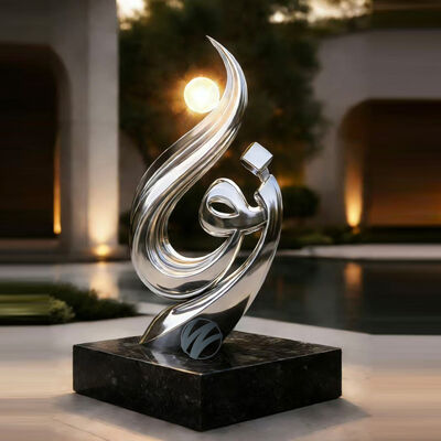 Un buon prezzo. Scultura metallica moderna su misura: commissionate il vostro pezzo d'arte all'aperto in linea