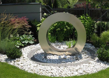 Un buon prezzo. Resistenza alla corrosione della fontana della caratteristica dell'acqua dell'acciaio inossidabile di forma dell'anello di progettazione del giardino in linea