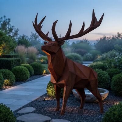 Un buon prezzo. Sculptura di alce in acciaio corten a misura di vita in acciaio basso Poly Geometric Metal Stag Statue Outdoor Garden Decor Rusted Weathered Steel Animal Art In linea