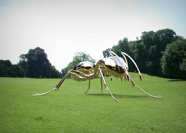 Un buon prezzo. Grandi sculture lucidate del giardino dell'acciaio inossidabile, decorazione della scultura della formica del metallo in linea