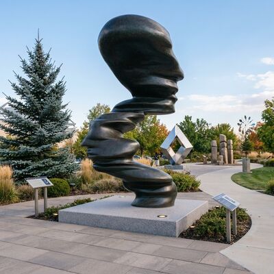 Un buon prezzo. Grande bronzo astratto figura umana scultura volto contorto Colonna di profilo Statua moderna all'aperto Giardino Paesaggio Arte pubblica In linea