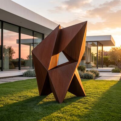 Il monolite: scultura geometrica astratta in acciaio corten