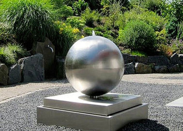 Un buon prezzo. Fontana all'aperto spazzolata della palla dell'acqua dell'acciaio inossidabile della scultura della decorazione di Wangstone in linea