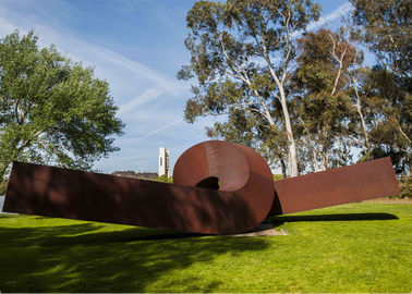 Un buon prezzo. Scultura d'acciaio torta di arte del giardino del metallo della scultura di Corten della grande decorazione di forma in linea