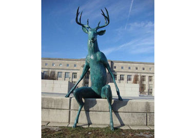 Un buon prezzo. Grande scultura dei cervi del bronzo della statua del bronzo della patina di verde della colata per la decorazione della via in linea