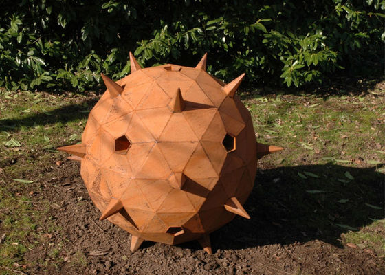 Un buon prezzo. Acciaio su ordinazione Rusty Garden Thorn Ball Sculpture di Corten di dimensione in linea