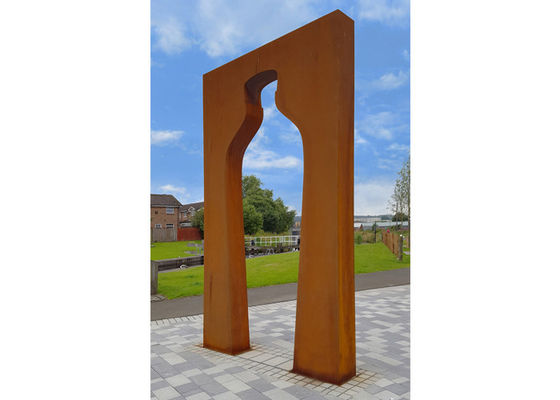 Un buon prezzo. Scultura d'acciaio della bottiglia di vino del giardino di Corten di grande architettura del pæsaggio in linea