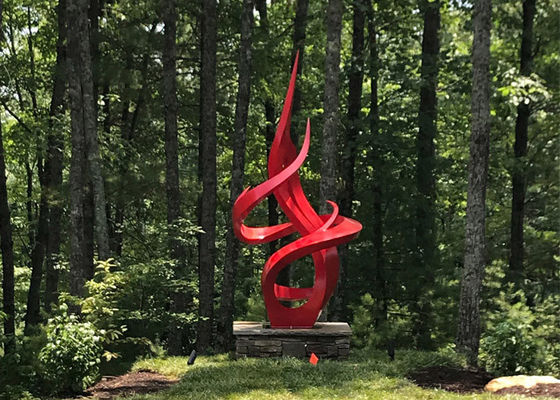 Il rosso ha dipinto la scultura della fiamma di acciaio inossidabile per paesaggio all'aperto