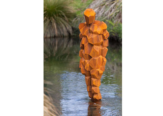 Un buon prezzo. scultura d'acciaio a grandezza naturale dell'uomo di Corten di altezza di 200cm in linea
