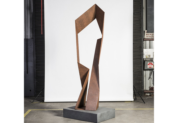 Un buon prezzo. scultura pazza d'acciaio dell'equilibrio di Corten di altezza di 200cm per la decorazione del giardino in linea